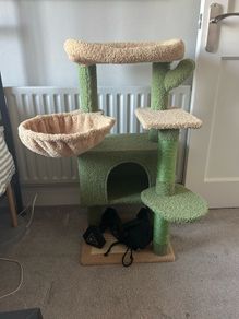 Cat scratching post