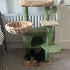 Cat scratching post
