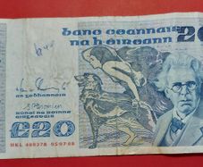 Irish 1988 "YEATS" Twenty pound note in .Fine condition