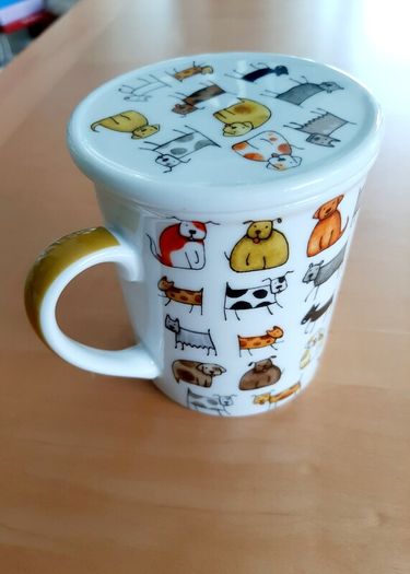 Doggy mug with lid (BN)