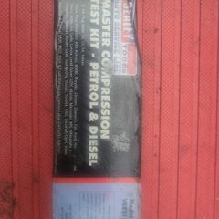Sealeypetrol and diesel engine compression tester