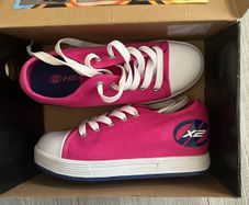 Pink Heelys