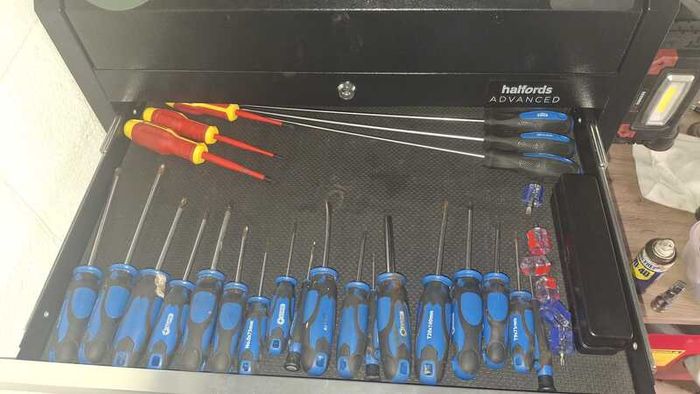 Draper screwdriver set with long reach drivers & Halfords advanced impact driver