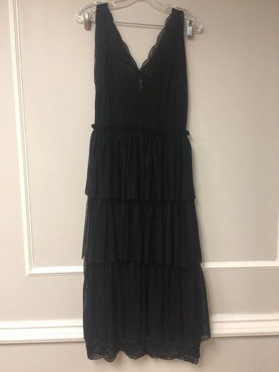 H&M Black Lace V-neck Tiered Pleated Dress