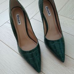Green Dune court shoes