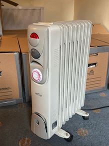 Mistral 9 fins oil radiator with timer