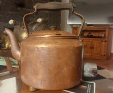 Copper Kettle vintage with brass handle
