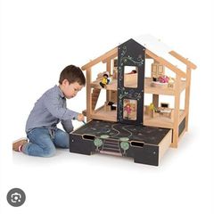 Tidlo Wooden Dollhouse