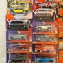 Hundreds of Matchbox & Hotwheels Cars Image 9