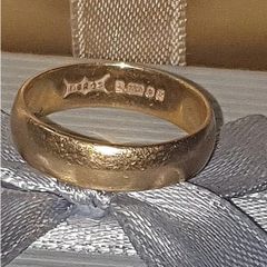 Pristine Vintage 22ct Gold Wedding Band-B.BROS