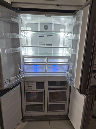 Beko American Syle Fridge freezer