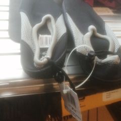 wetsuit shoes