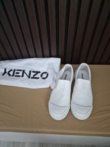 Kenzo tiger slip on bnew