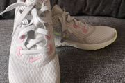 Brand new Nike react reanning shoes size UK 4