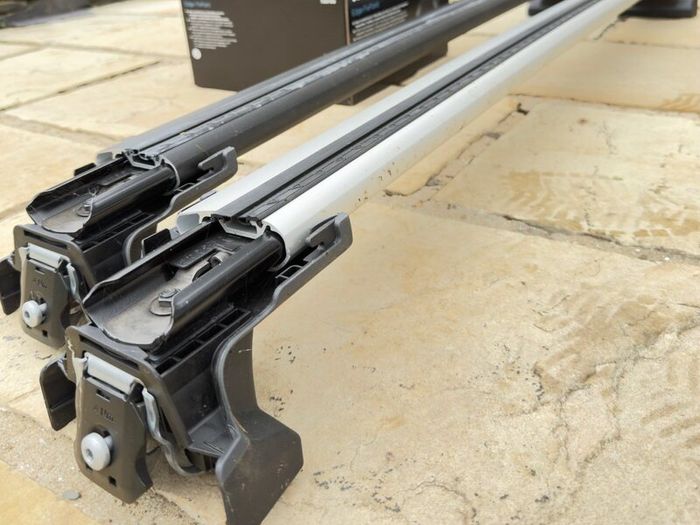 Thule WingBar Edge Roof Bars for BMW iX-Used Once