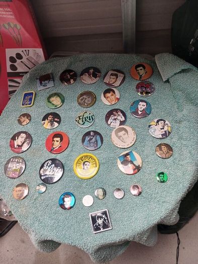 elvis presley badges
