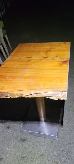 pub /cafe tables