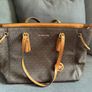 Michael Kors Voyager medium Tote bag Image 2