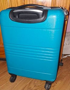 10 kg suitcase