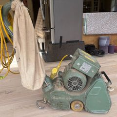 Hummel floor sanding machine