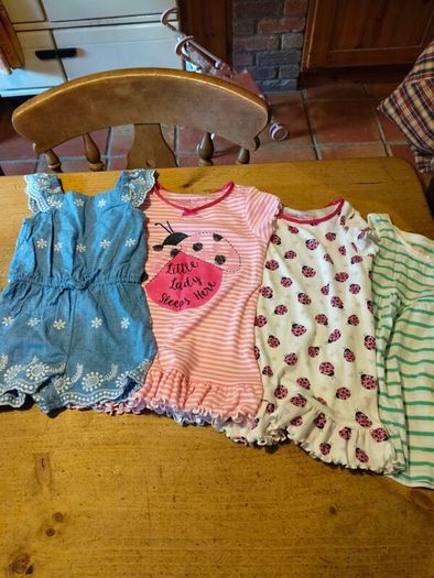 Girls 12/18 months summer clothes. TU, Primark Matalin.