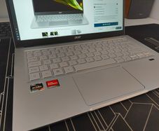 Acer Swift 3 14" AMD Ryzen 7 | 8GB | 1TB | Silver