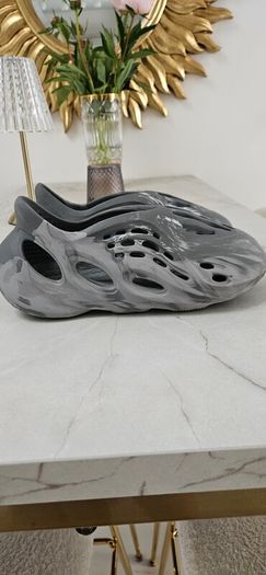 Yeezy foam runner