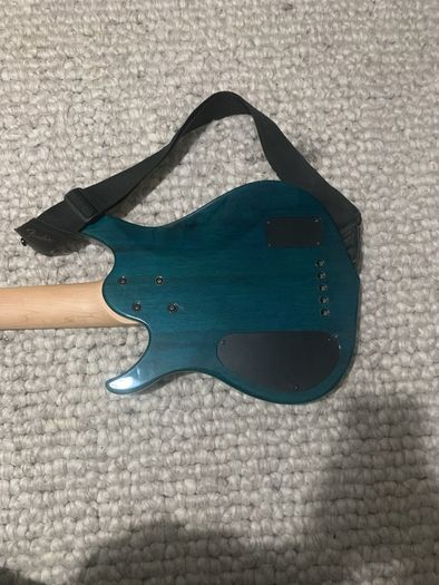 Marcus Miller m2 5-string electric bass 2nd generation (With strap)