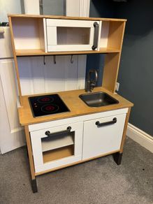 Play Kitchen
