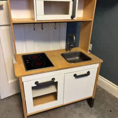 Play Kitchen