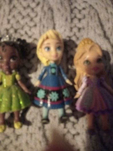 Disney mini princess dolls