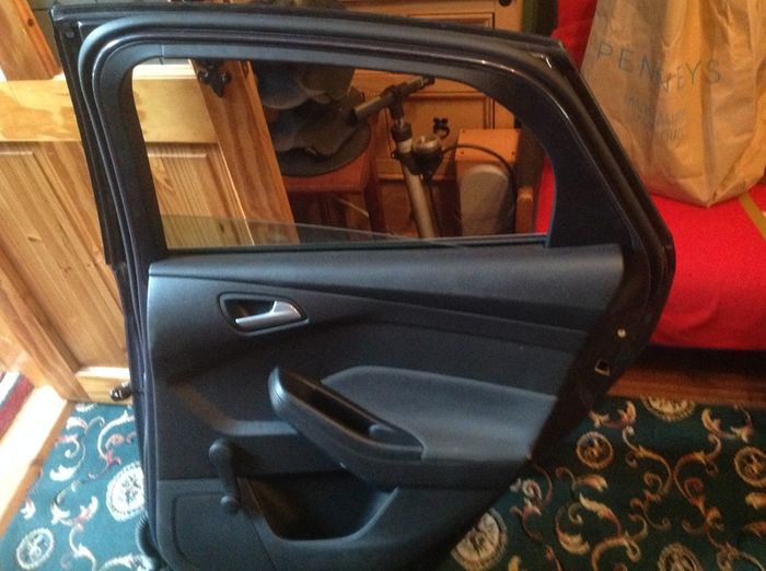 2013-2016 Ford Focus drivers side doors