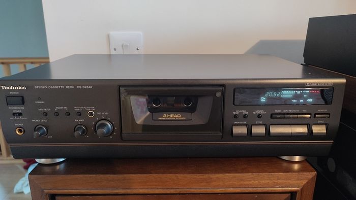 3 HEAD Technics RS-BX 646 tape deck. Like new, cleaned.