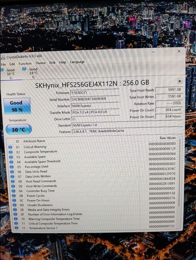 HP ProDesk 600 G3 MT (i5 6th Gen) PC and power cable