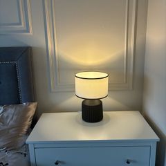 2 x bedside lamps