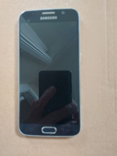 Samsung Galaxy S6, Model No SM-G920F, 32GB, 3GB Ram, in excellent condition
