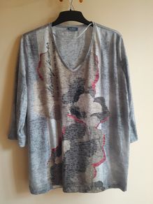 Samoon Grey Top