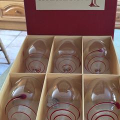 Duiske Kilkenny Red Fusion 6 stunning Red wine glasses New and boxed