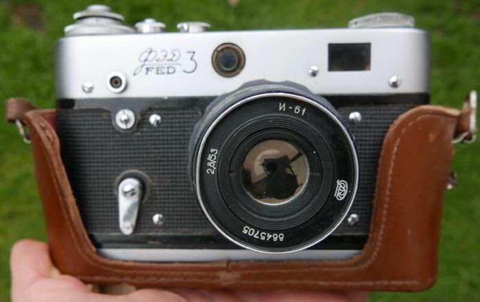 FED 3 Rangefinder Film Camera Lens Industar 61 2.8/52 Soviet Russia USSR - works well