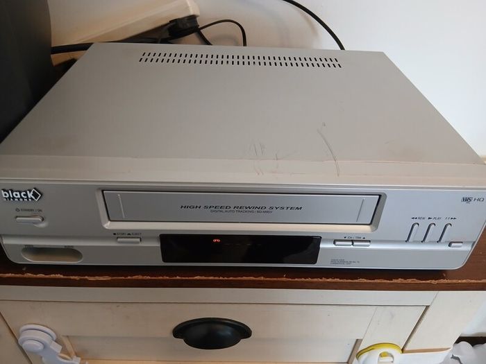black diamond vcr player