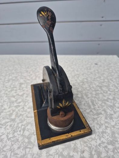 antique cast iron desktop embossing press