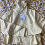 2 sleeveless tops & 1 sports hoodie Image 6
