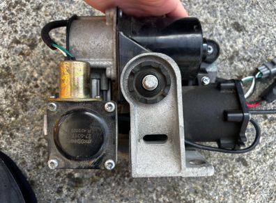 Discovery 3 Air suspension Compressor