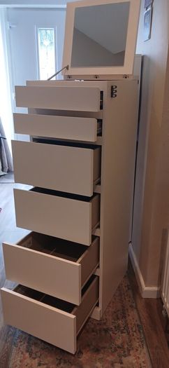chest draw + shoe rack