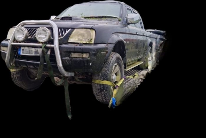 06 l200 breaking