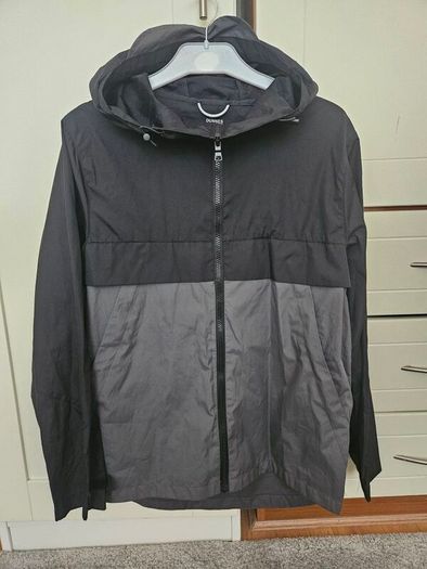 Shower proof jacket size S