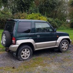 Mitsubishi pajero junior parts