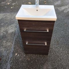 vanity unit, basin and tap