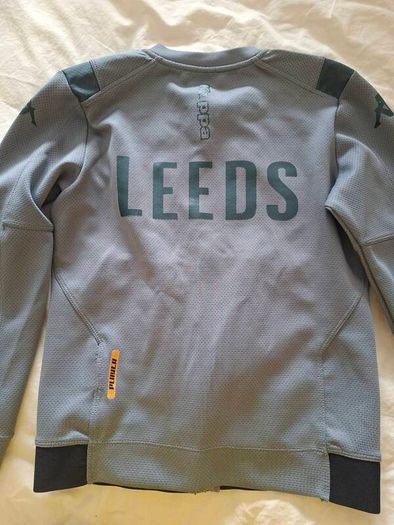 leeds United centenary top age 8/9