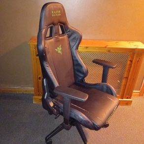 Razer Tarok Razer Edition Pro Gaming Chair - Collect